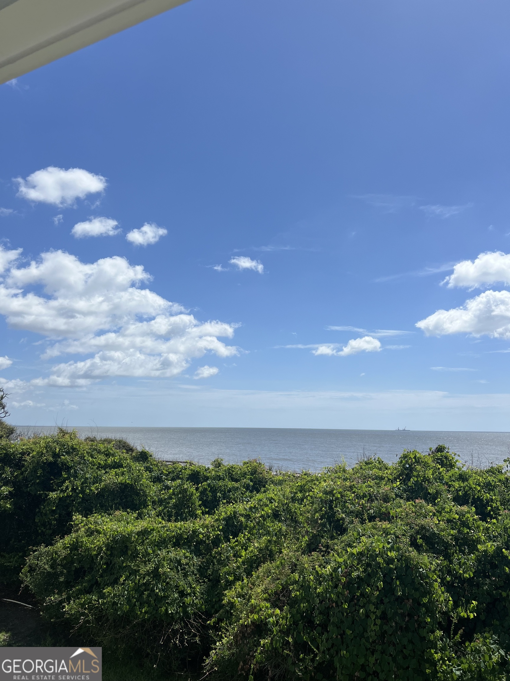 1175 N Beachview Drive Property Photo 16