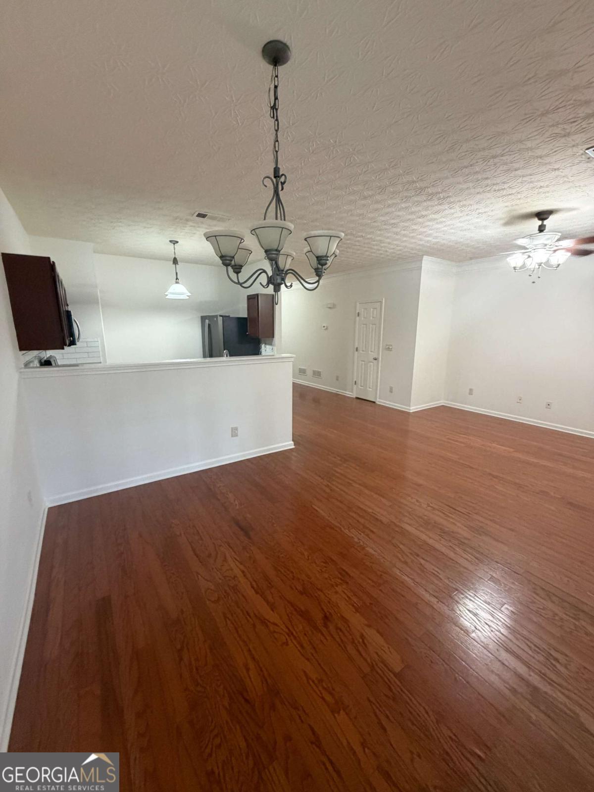 325 Parc River Boulevard Property Photo 2