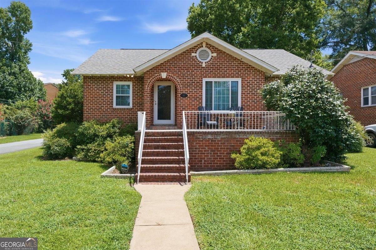 191 Holmes Avenue Property Photo 1