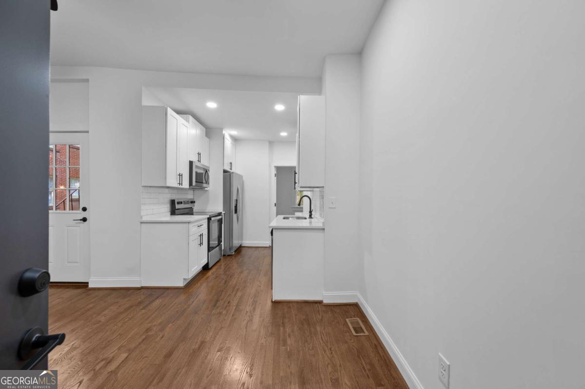 360 Ponce De Leon Avenue Ne # 4 Property Photo 3