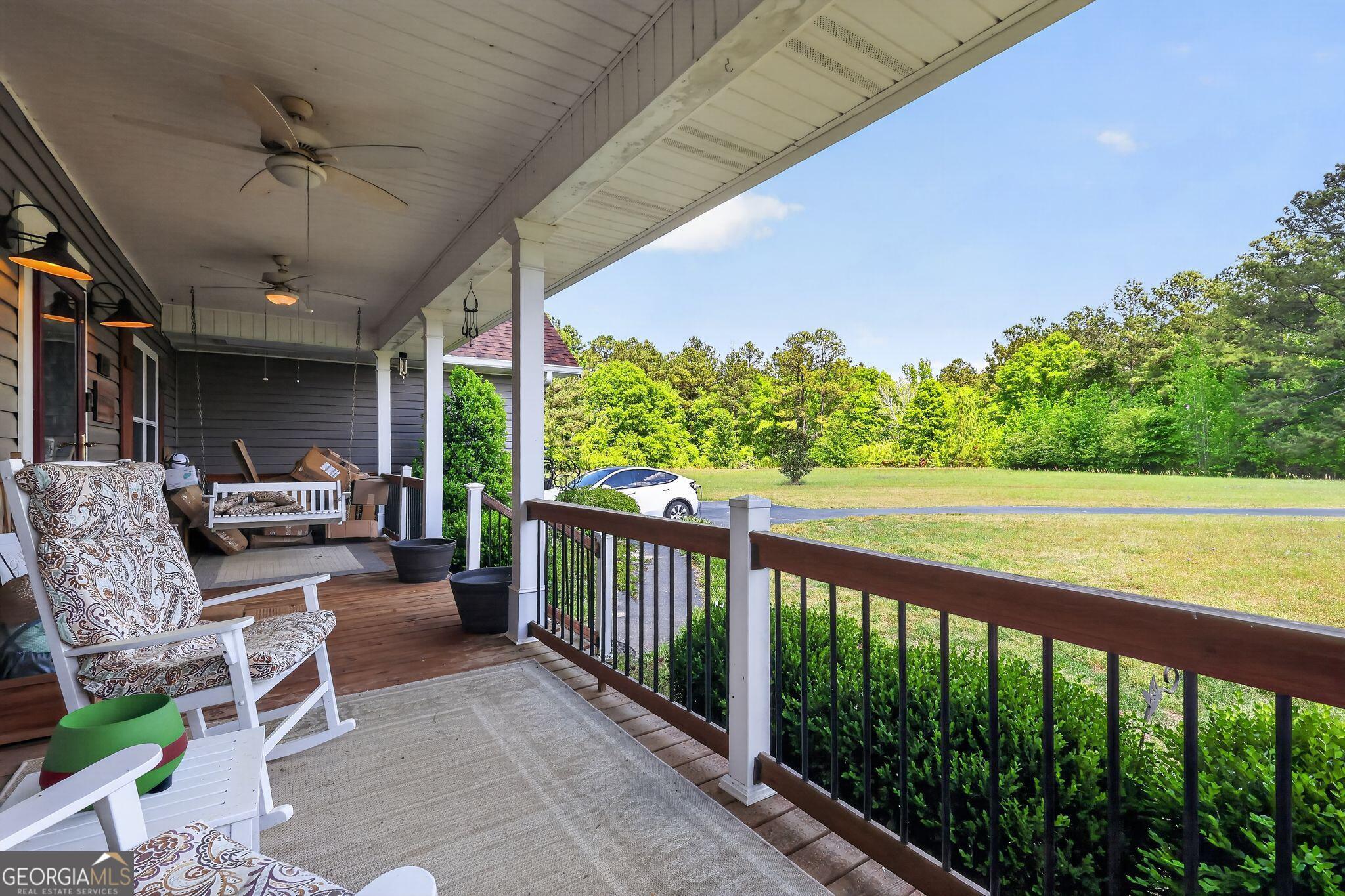 645 King Road Property Photo 4