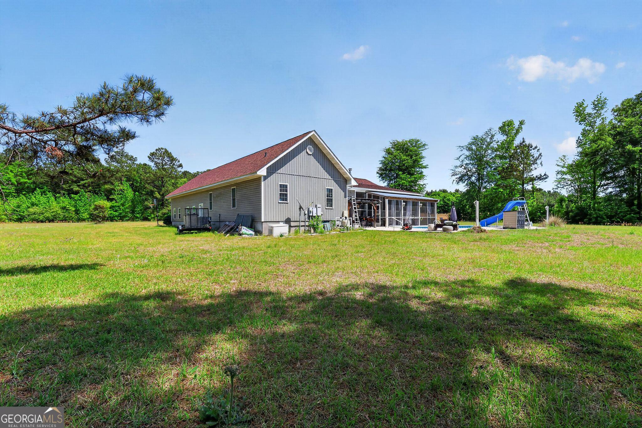 645 King Road Property Photo 49