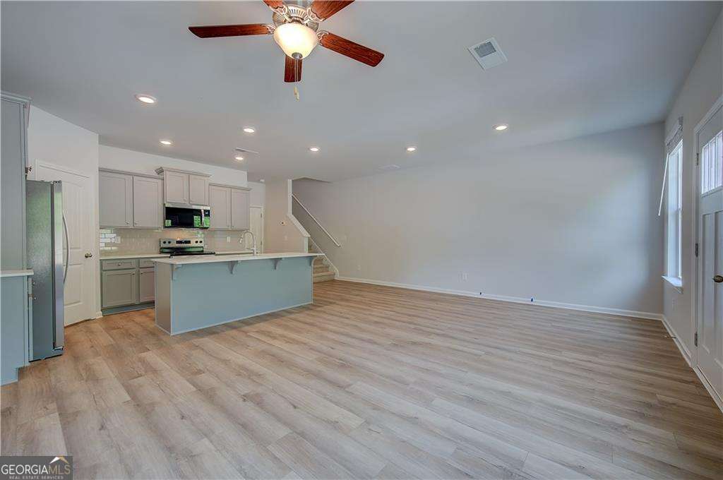 148 Flier Drive Property Photo 10