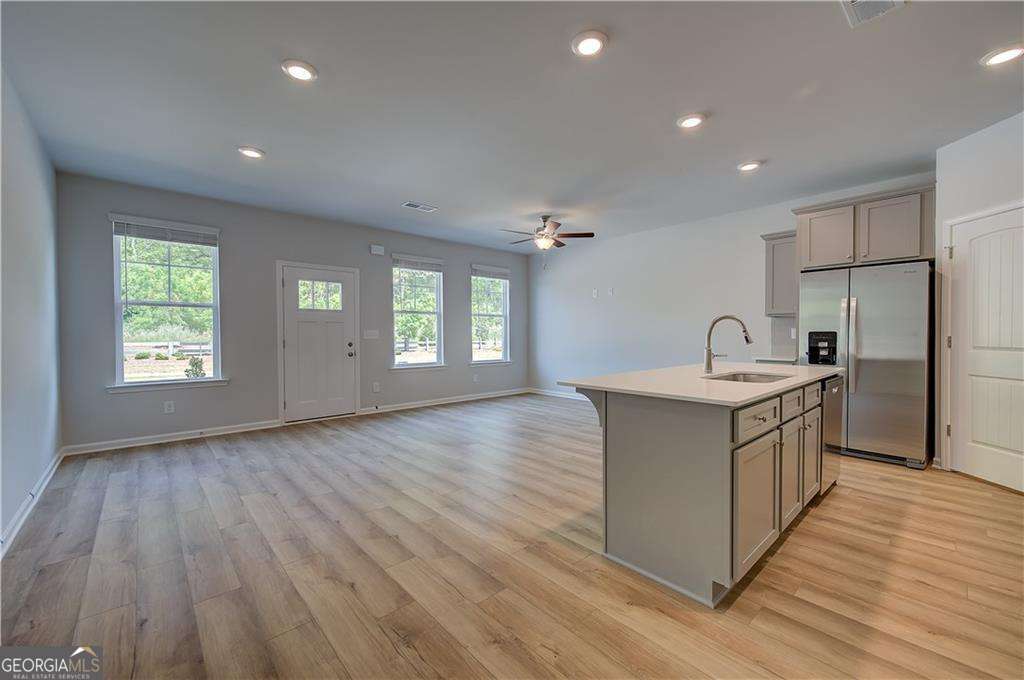 148 Flier Drive Property Photo 16