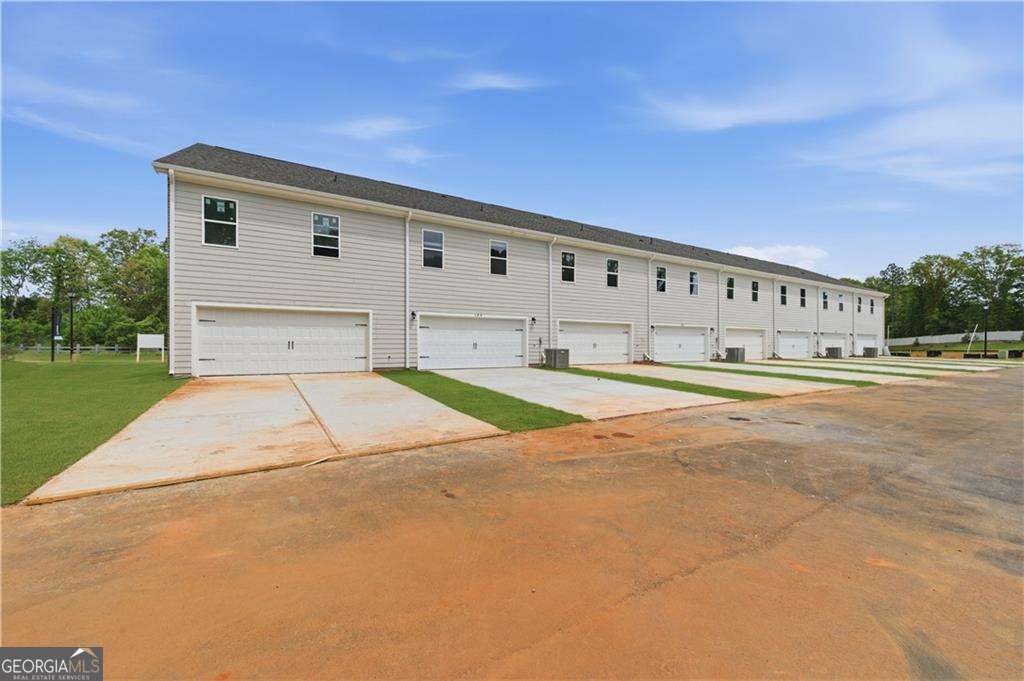 148 Flier Drive Property Photo 34