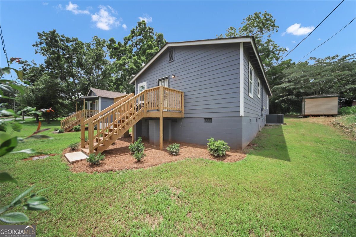 242 Jackson Street Property Photo 4