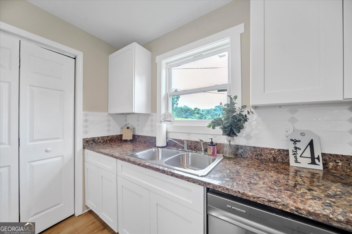 242 Jackson Street Property Photo 10