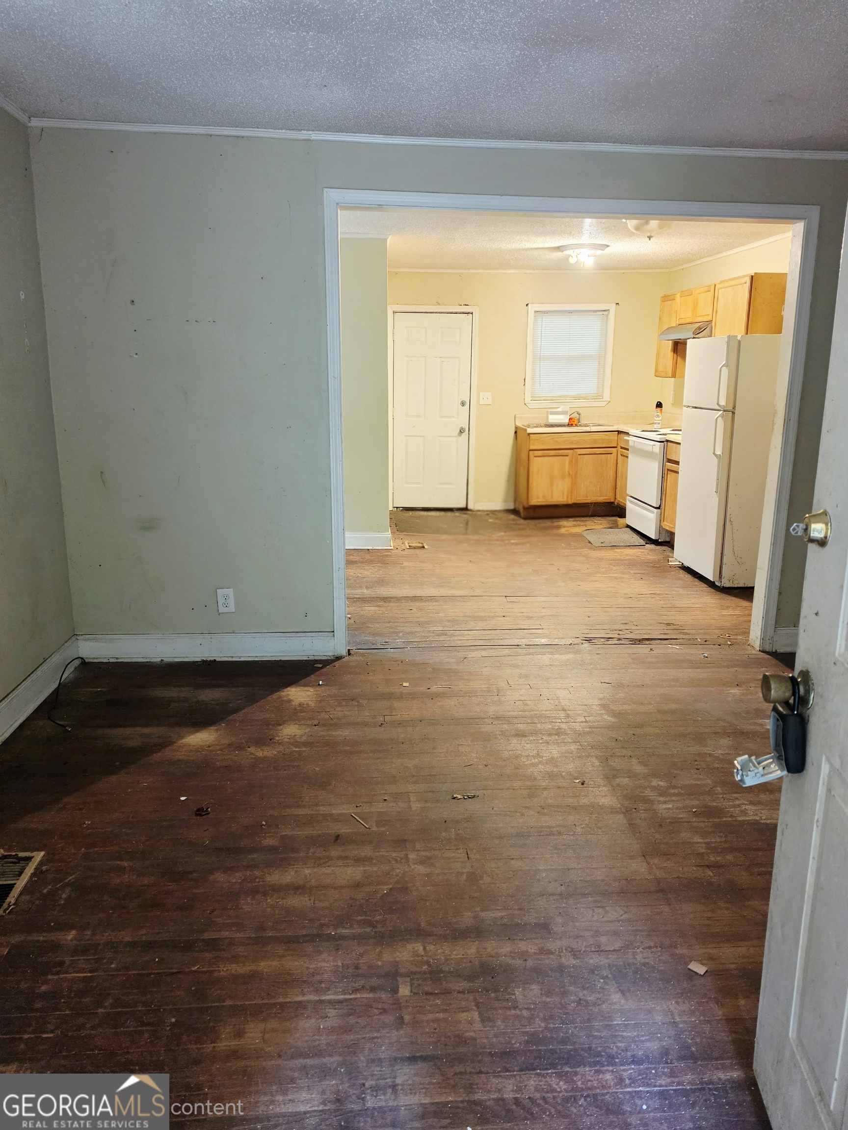 3940 Bernice Avenue Property Photo 2