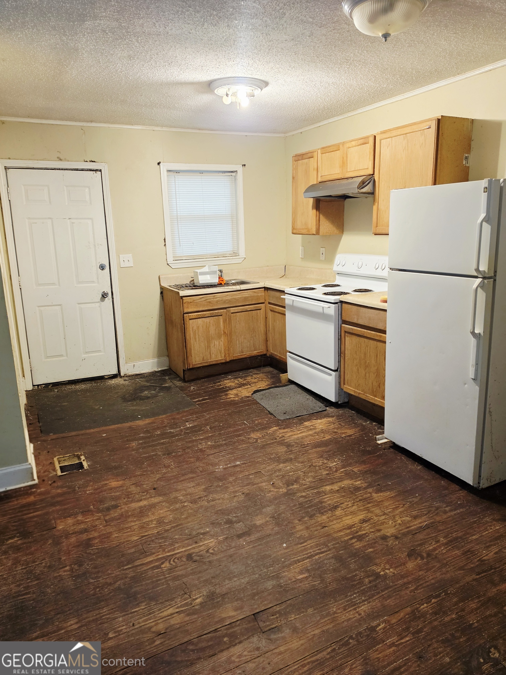 3940 Bernice Avenue Property Photo 3