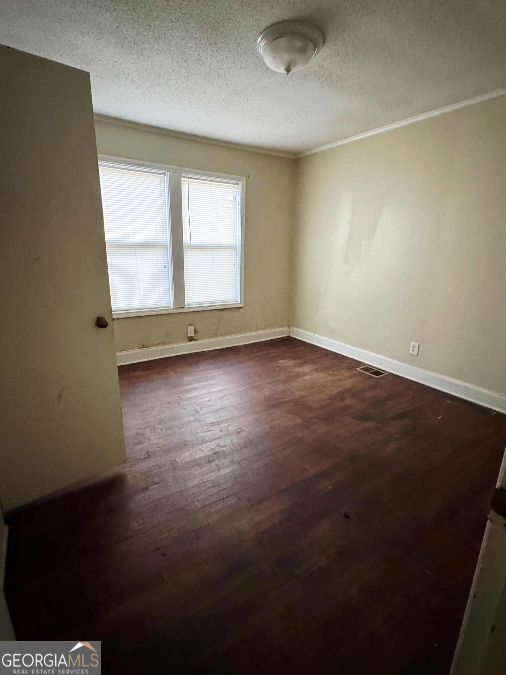 3940 Bernice Avenue Property Photo 6
