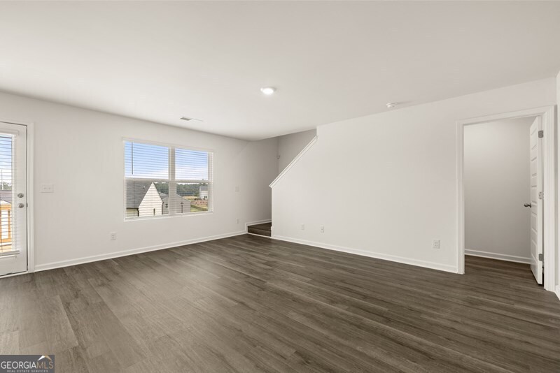 9 Charleston Court Property Photo 20