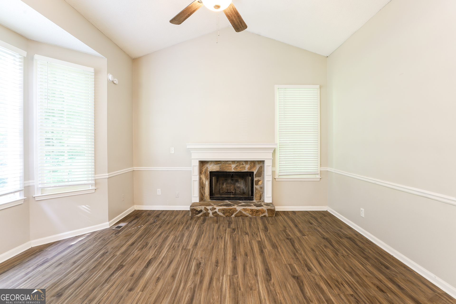 133 Old Hickory Way Property Photo 5