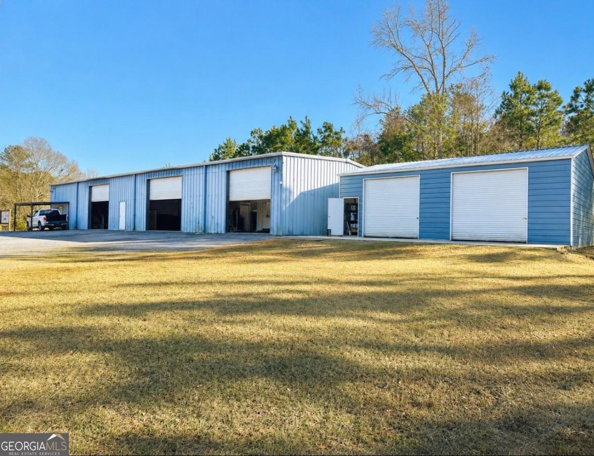 1407 Highway 19 Property Photo 1