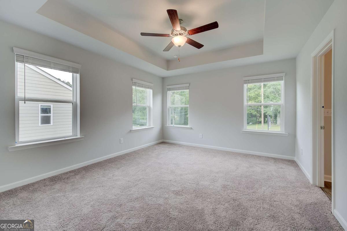 250 Abbotts Crossing Circle Property Photo 18