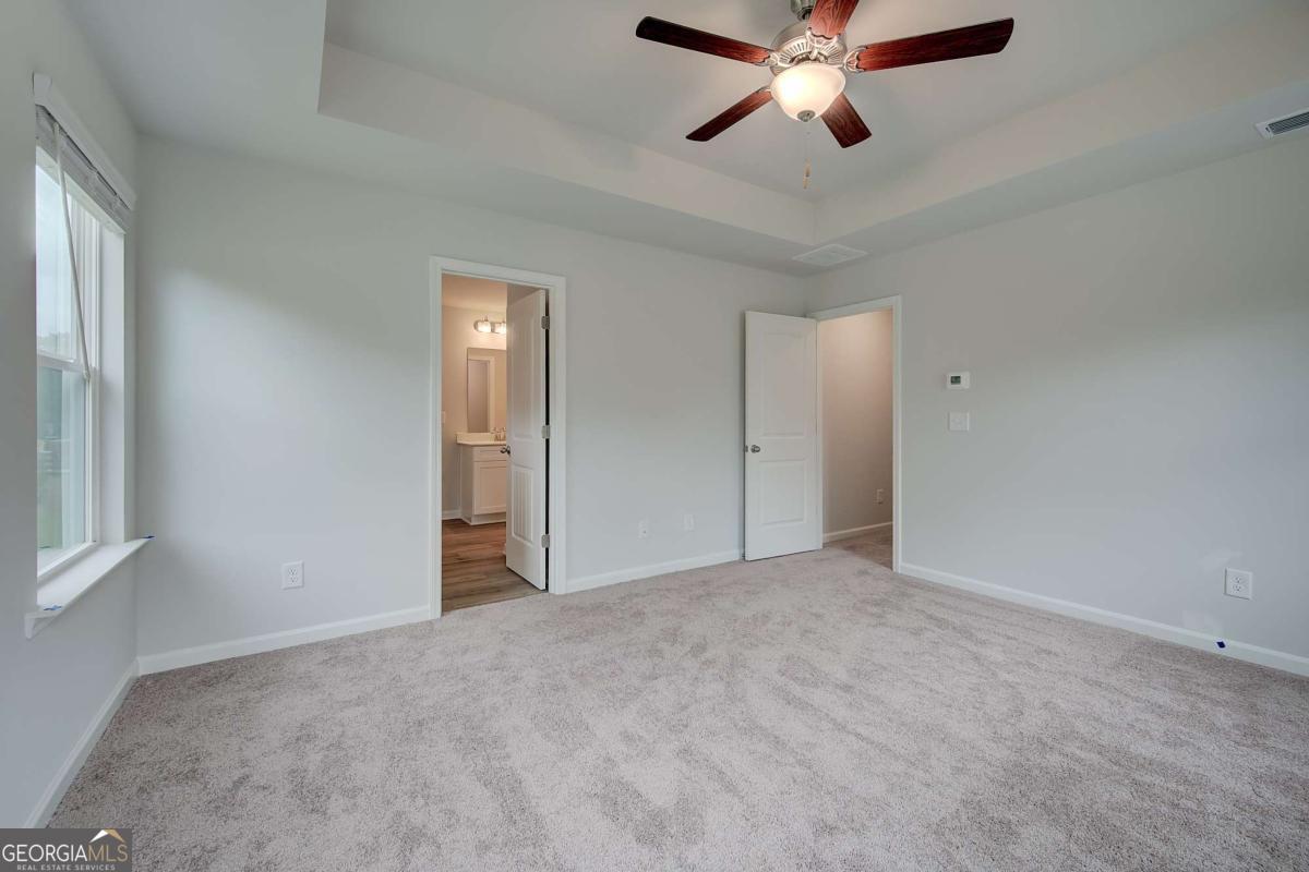 250 Abbotts Crossing Circle Property Photo 19
