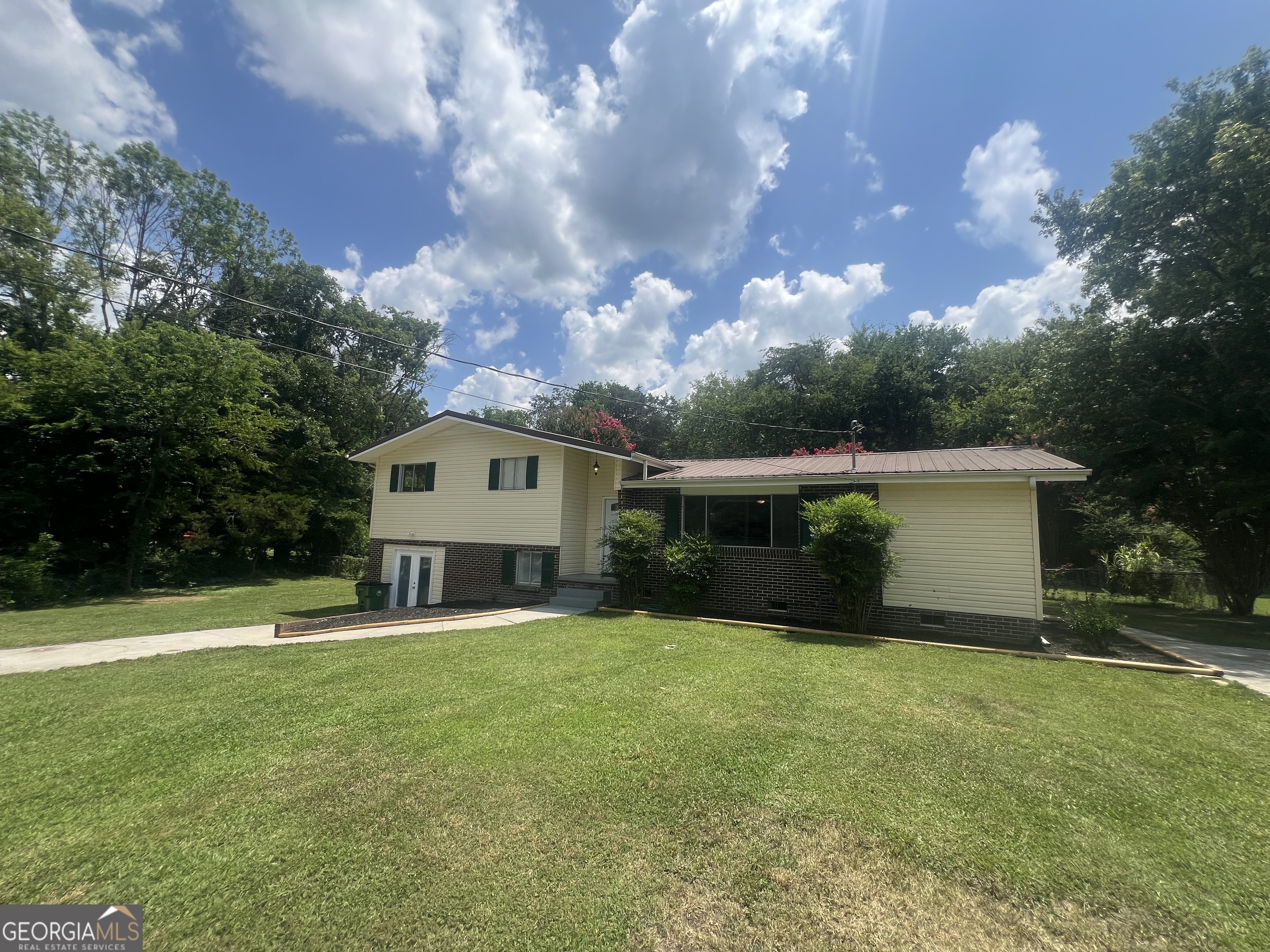 86 Rosewood Drive Property Photo 1