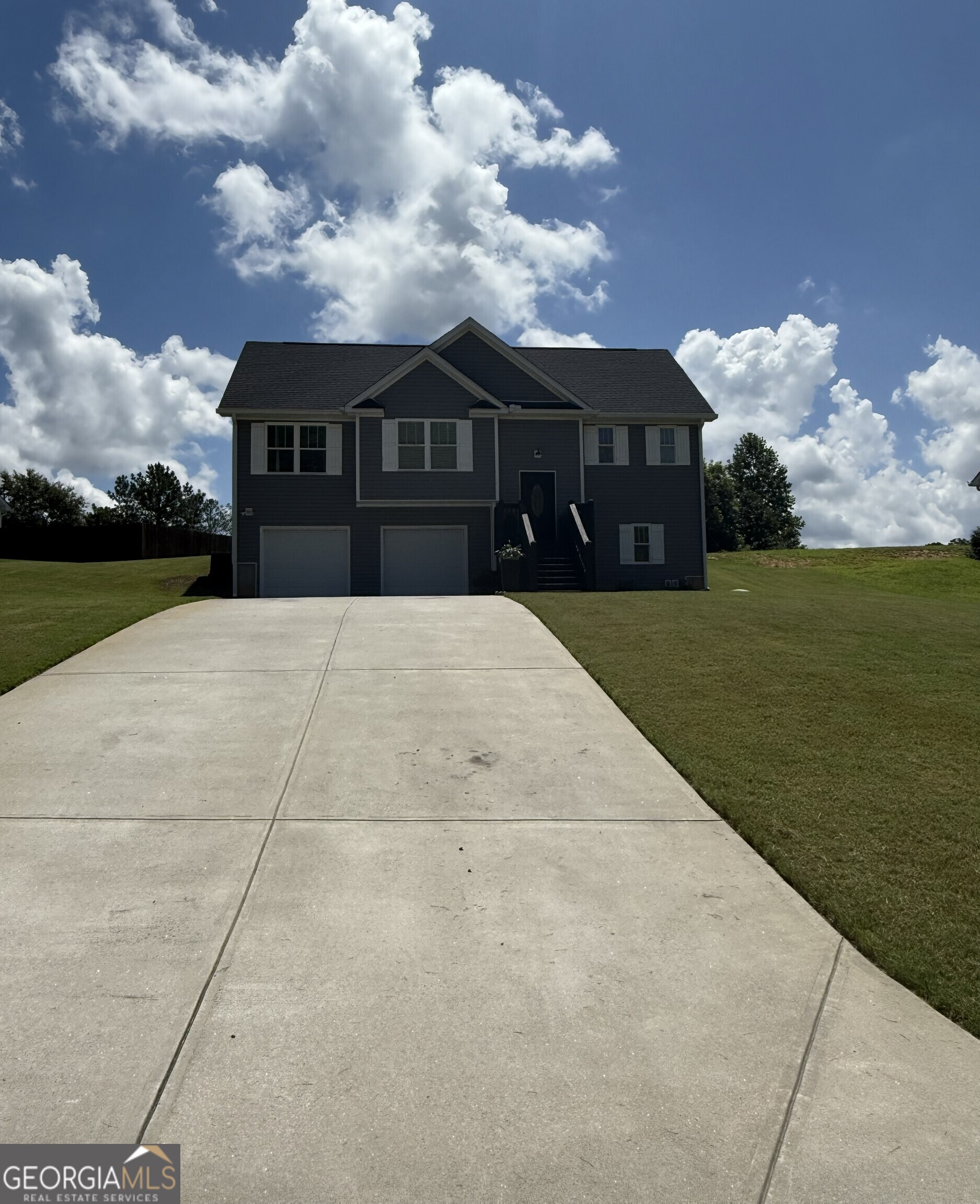 345 Kodiak Road Property Photo 1