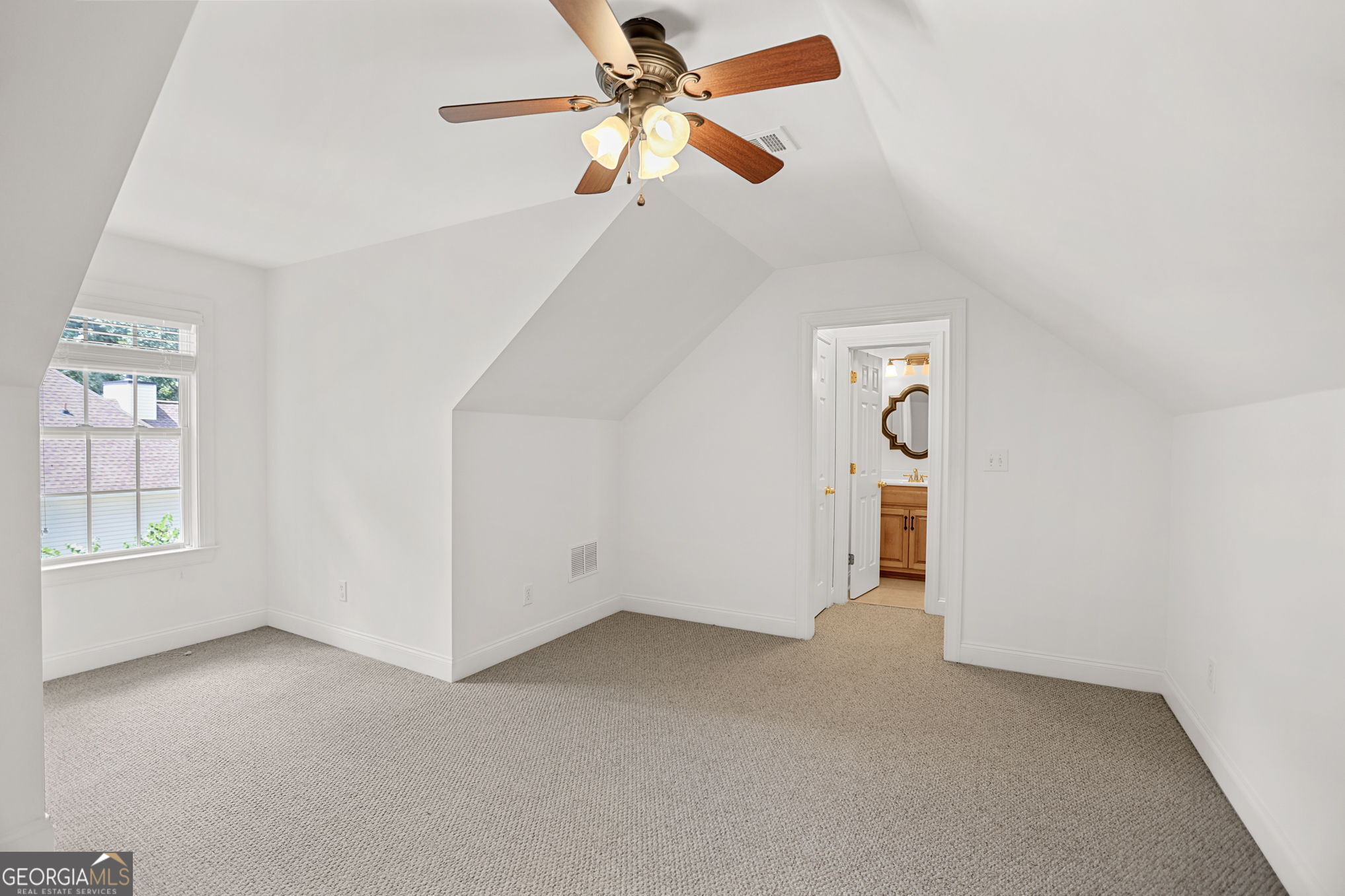 95 Lyndhurst Way Property Photo 41