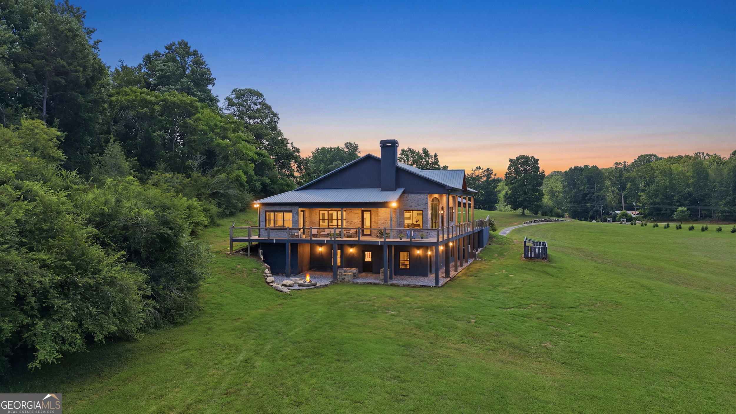 593 Amy's Creek Road Property Photo 4