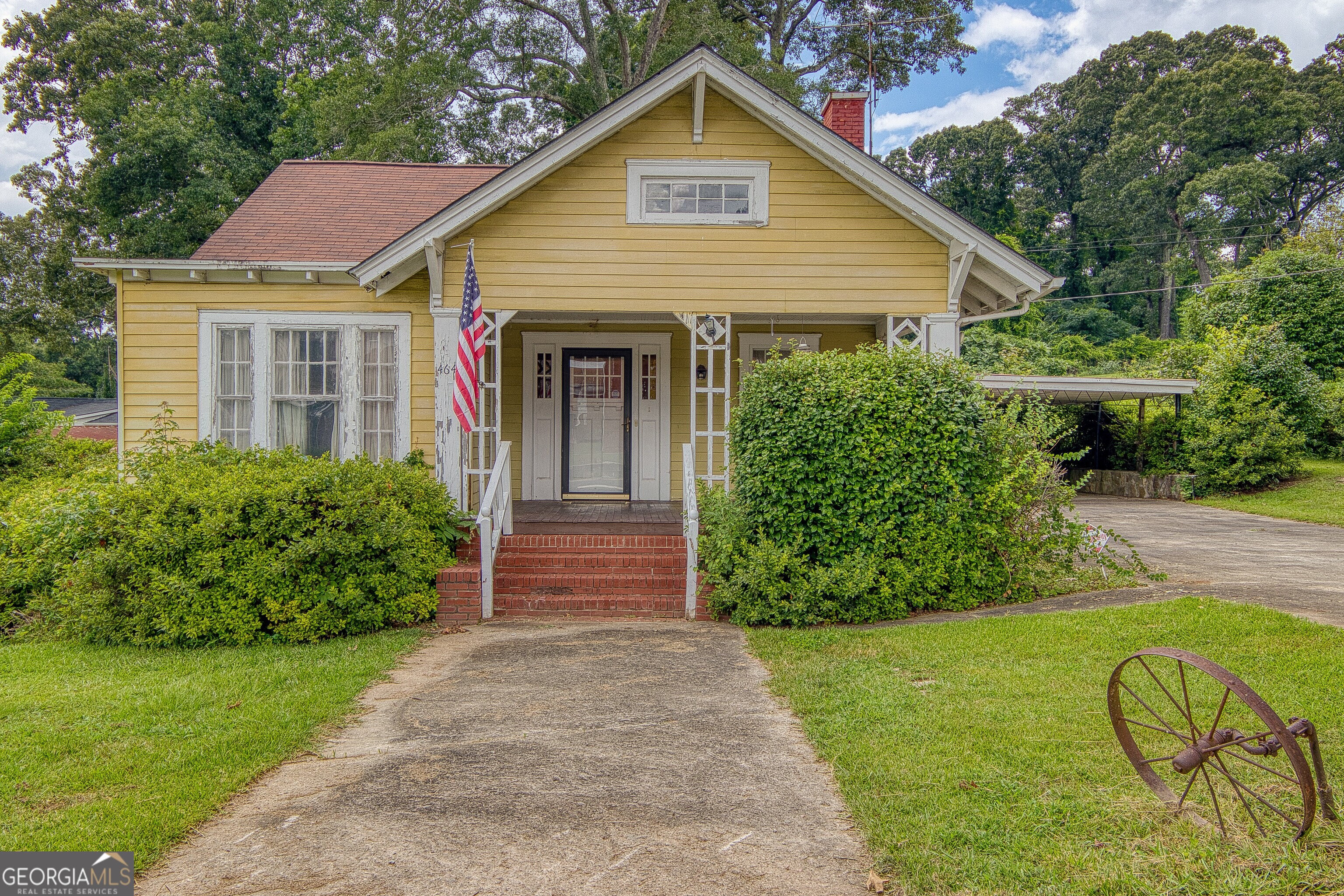 464 Sargent Main Street Property Photo 1