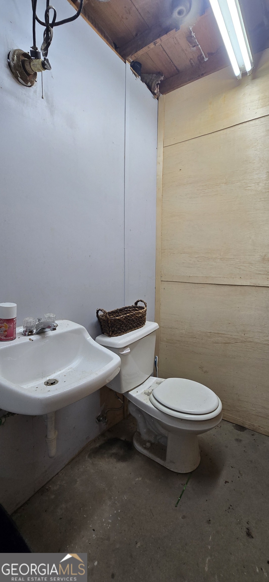307 Saxon Street Property Photo 14