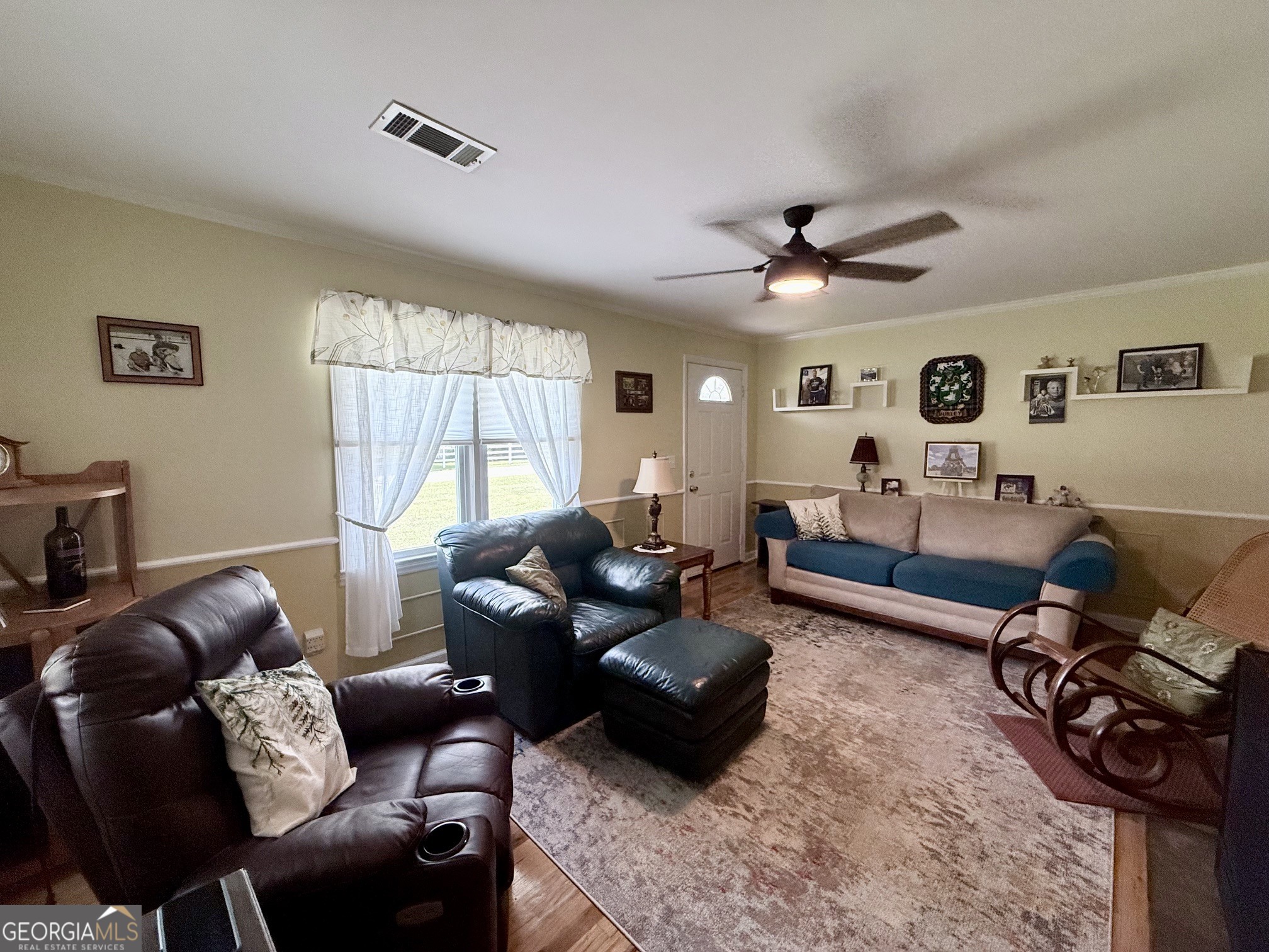 301 E Willow Lake Drive Property Photo 5