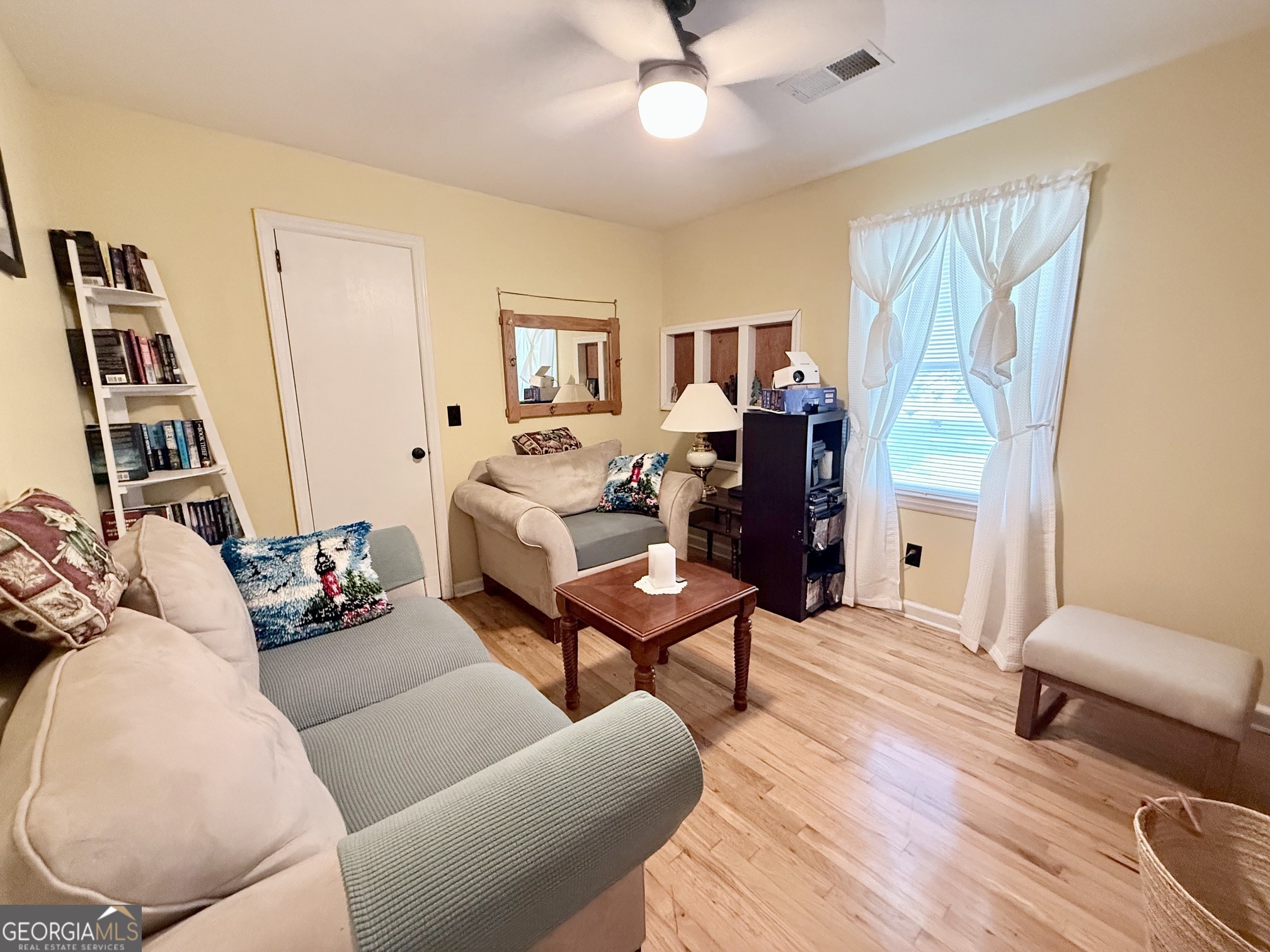 301 E Willow Lake Drive Property Photo 14