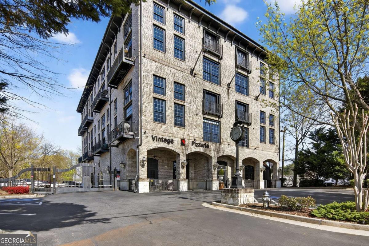 5434 Peachtree Road # 117 Property Photo 1