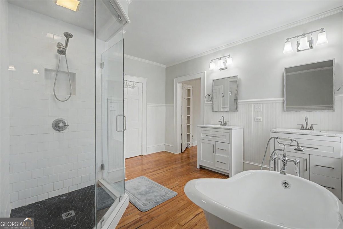 311 N College Street Property Photo 18
