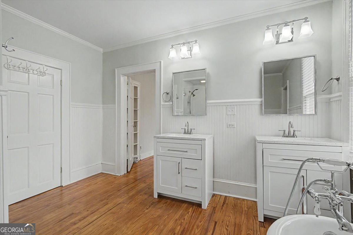 311 N College Street Property Photo 19