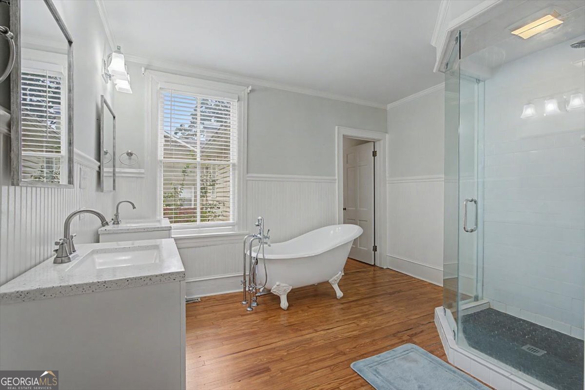 311 N College Street Property Photo 20
