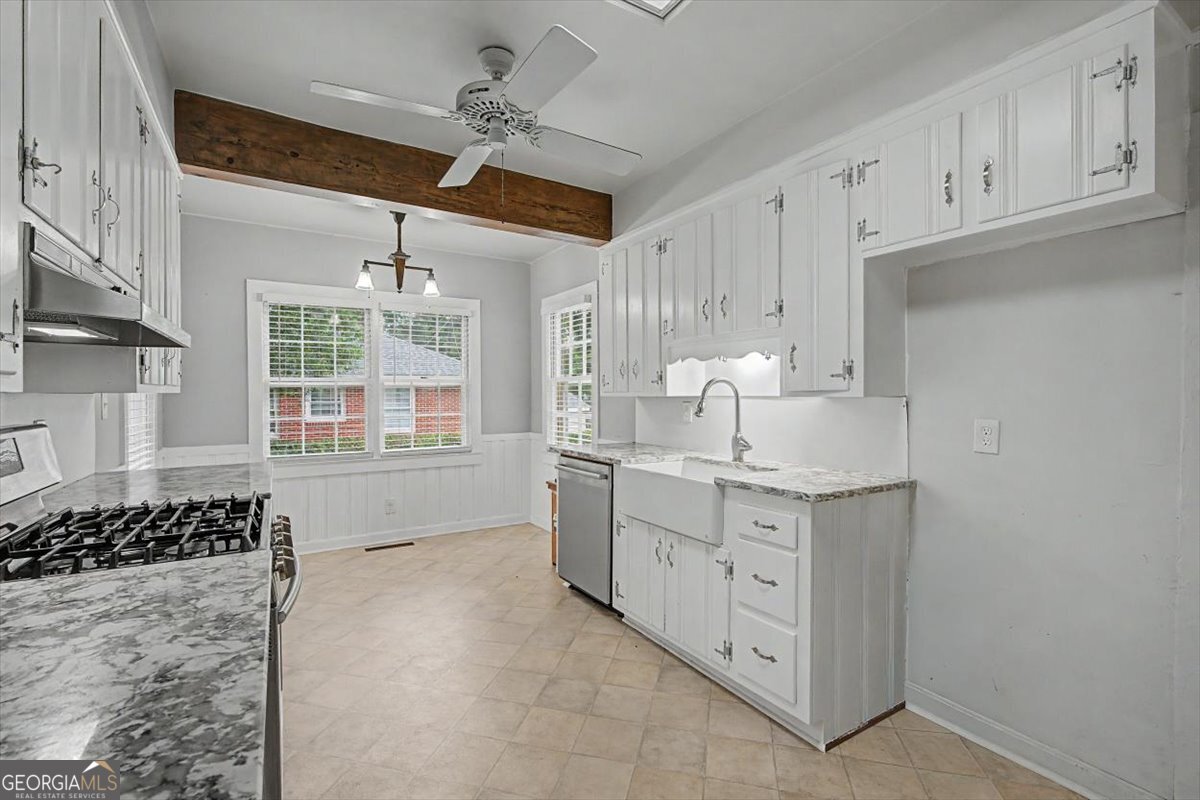 311 N College Street Property Photo 28