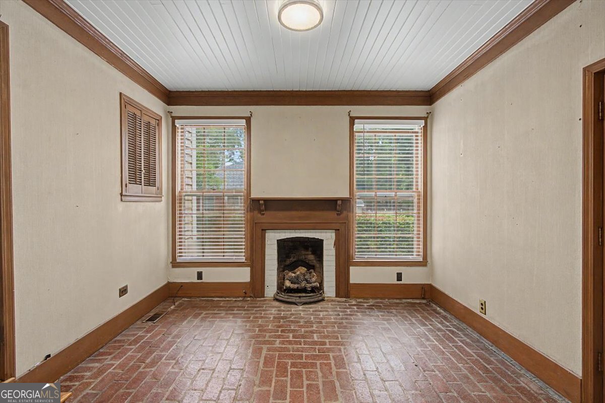 311 N College Street Property Photo 47