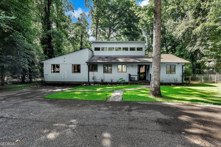 123 Forest Drive Property Photo 1