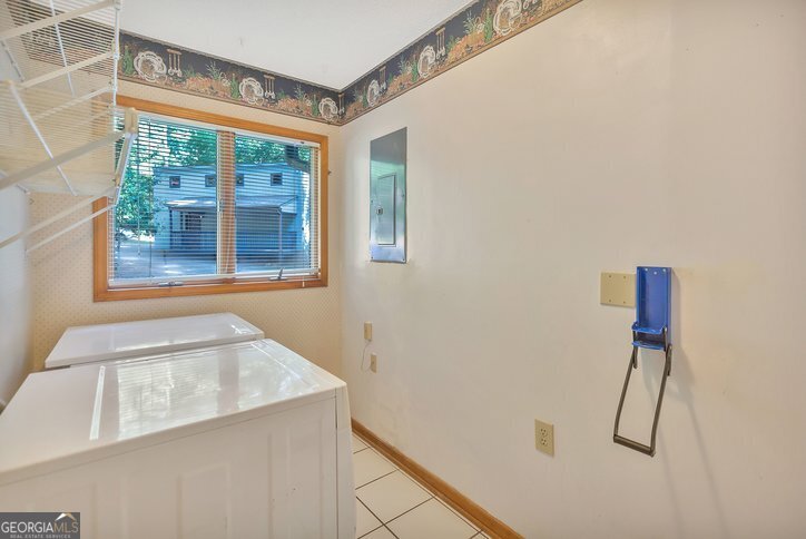123 Forest Drive Property Photo 13