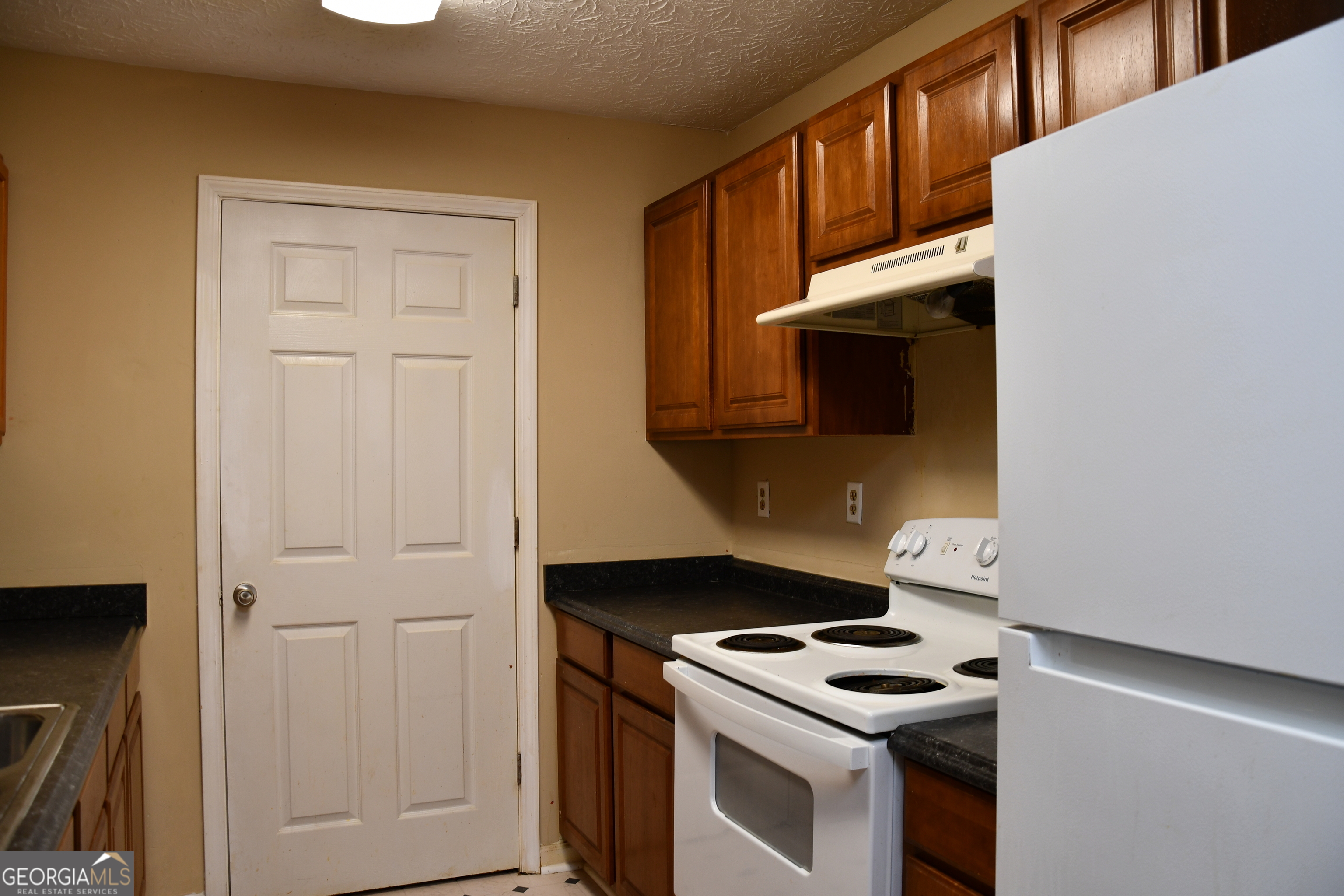 9301 Waldrop Place Property Photo 2