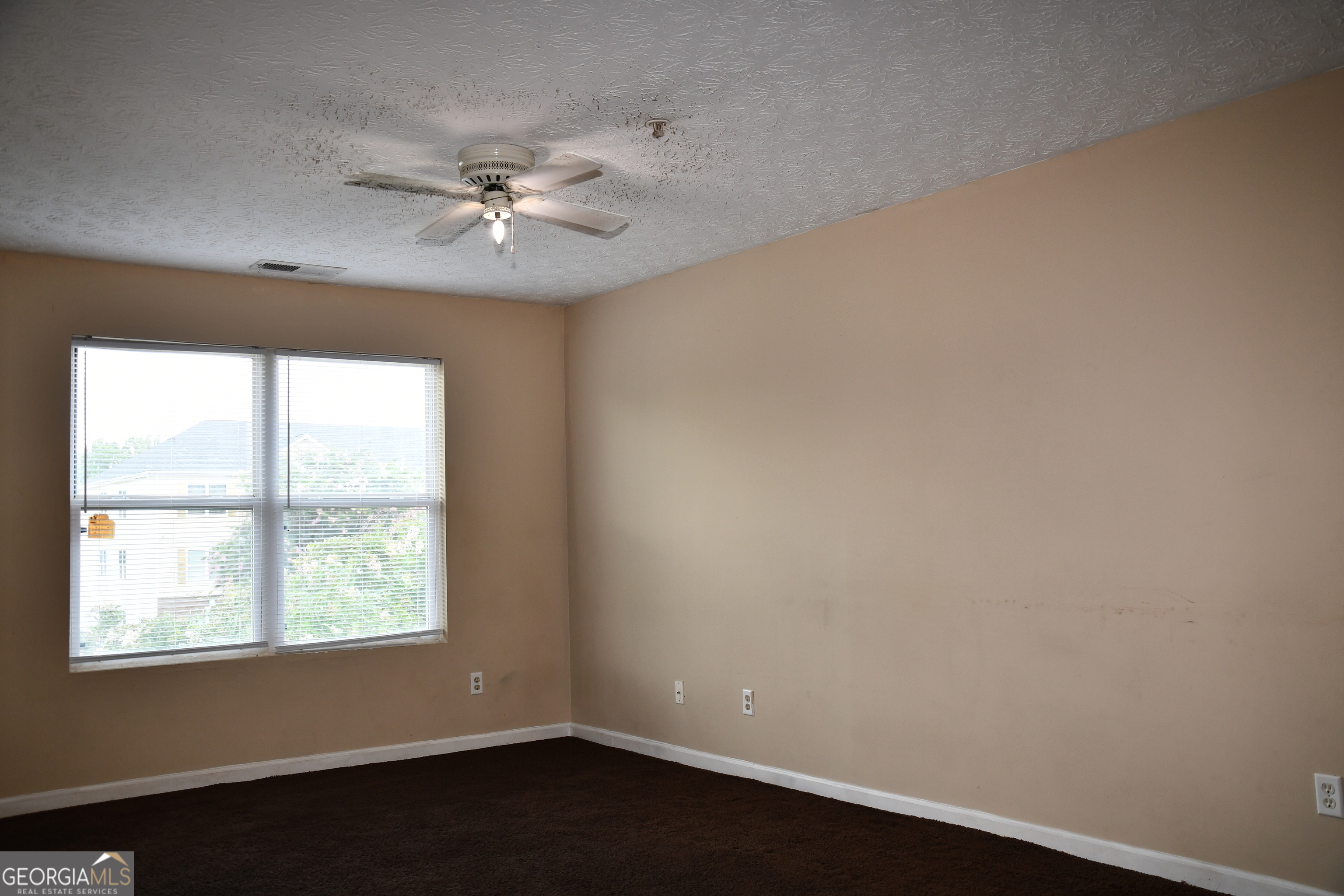 9301 Waldrop Place Property Photo 11