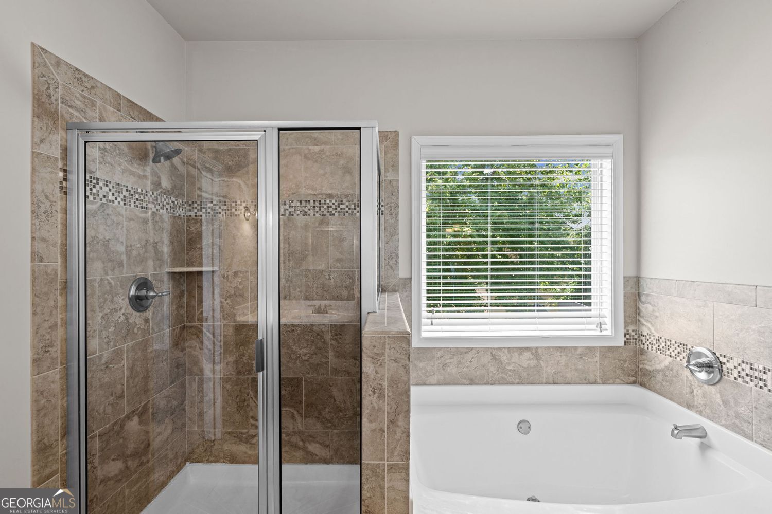 5343 Catrina Way Property Photo 23