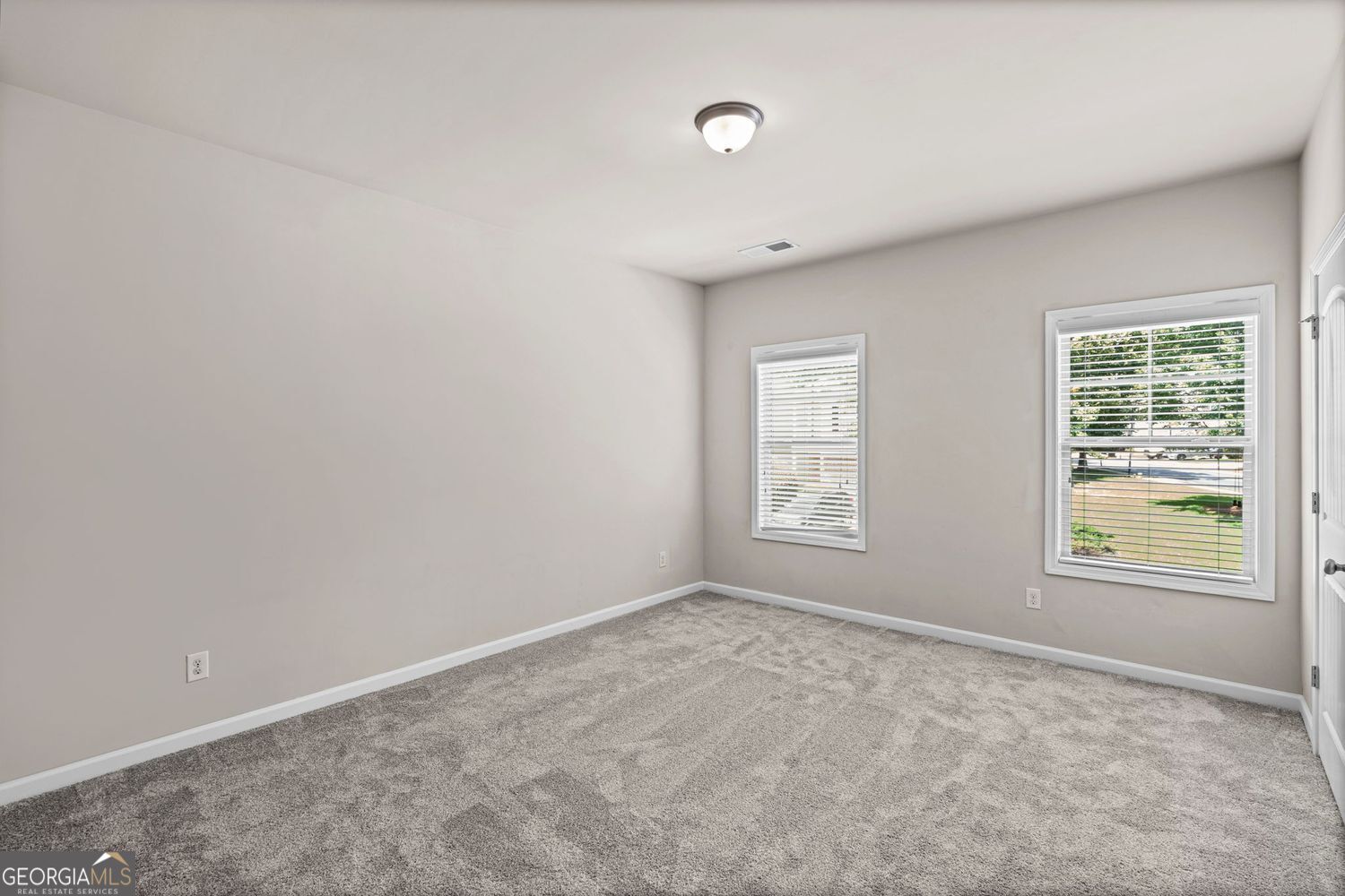 5343 Catrina Way Property Photo 26