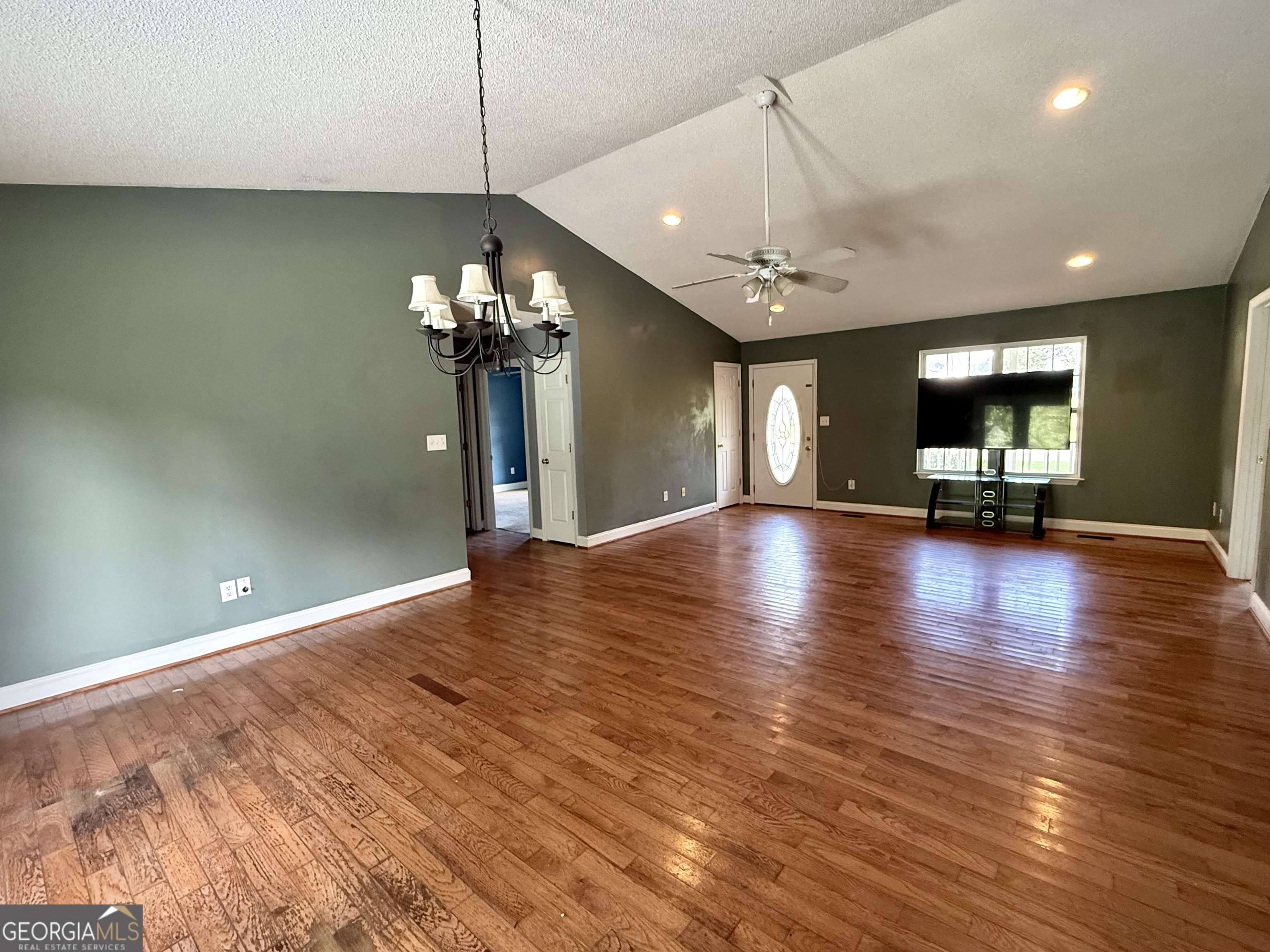 201 Briarwood Circle Property Photo 5