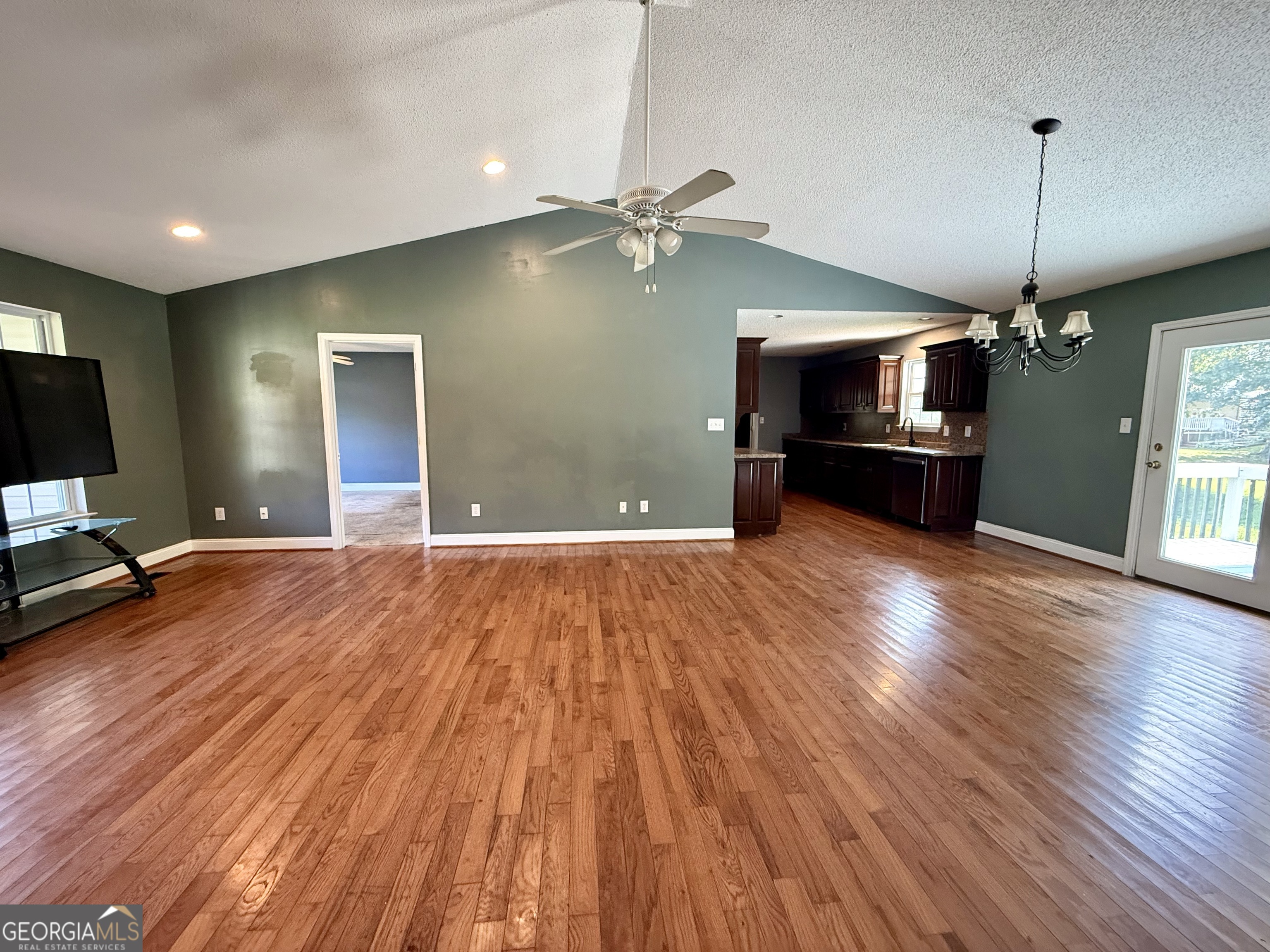 201 Briarwood Circle Property Photo 7