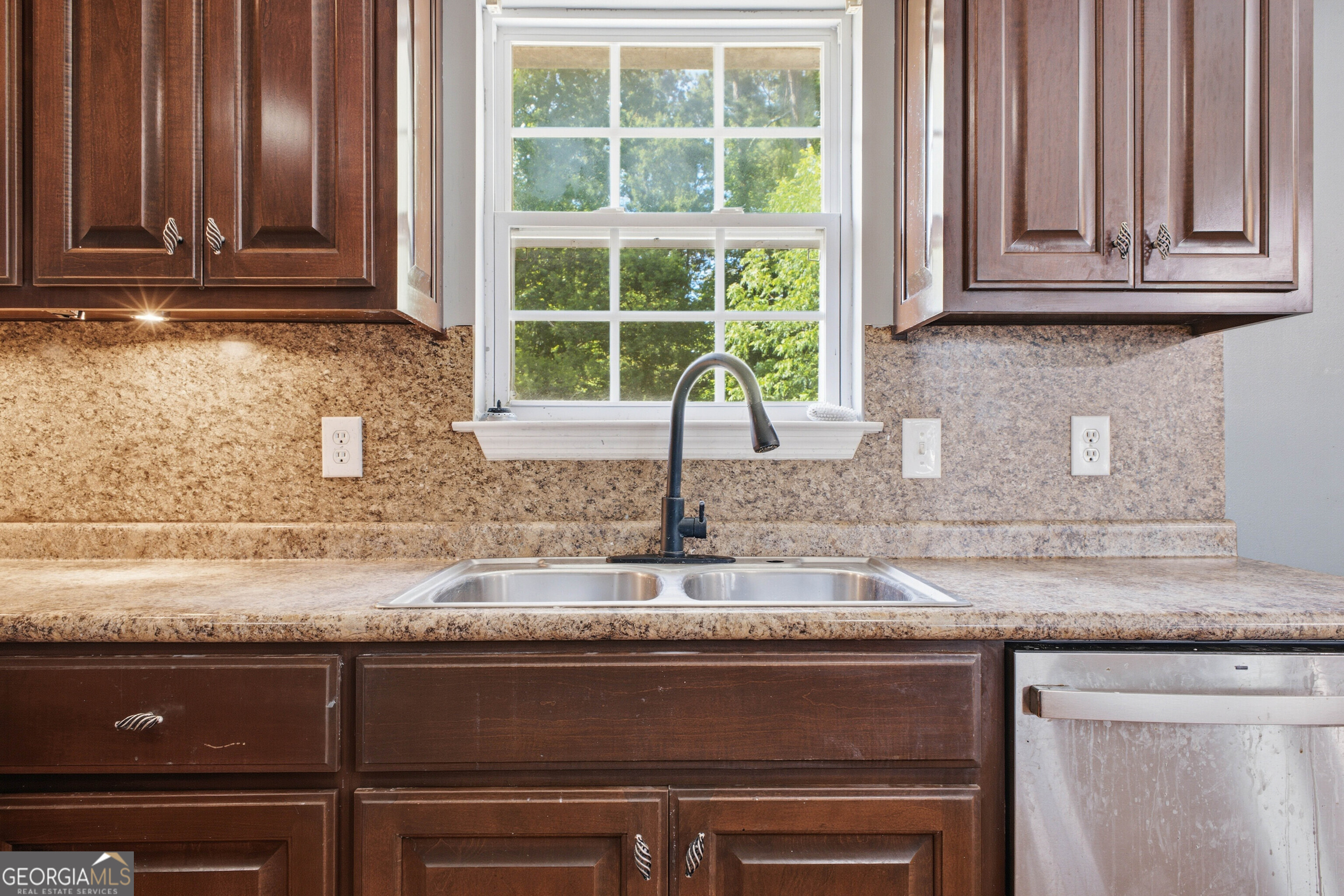 201 Briarwood Circle Property Photo 11