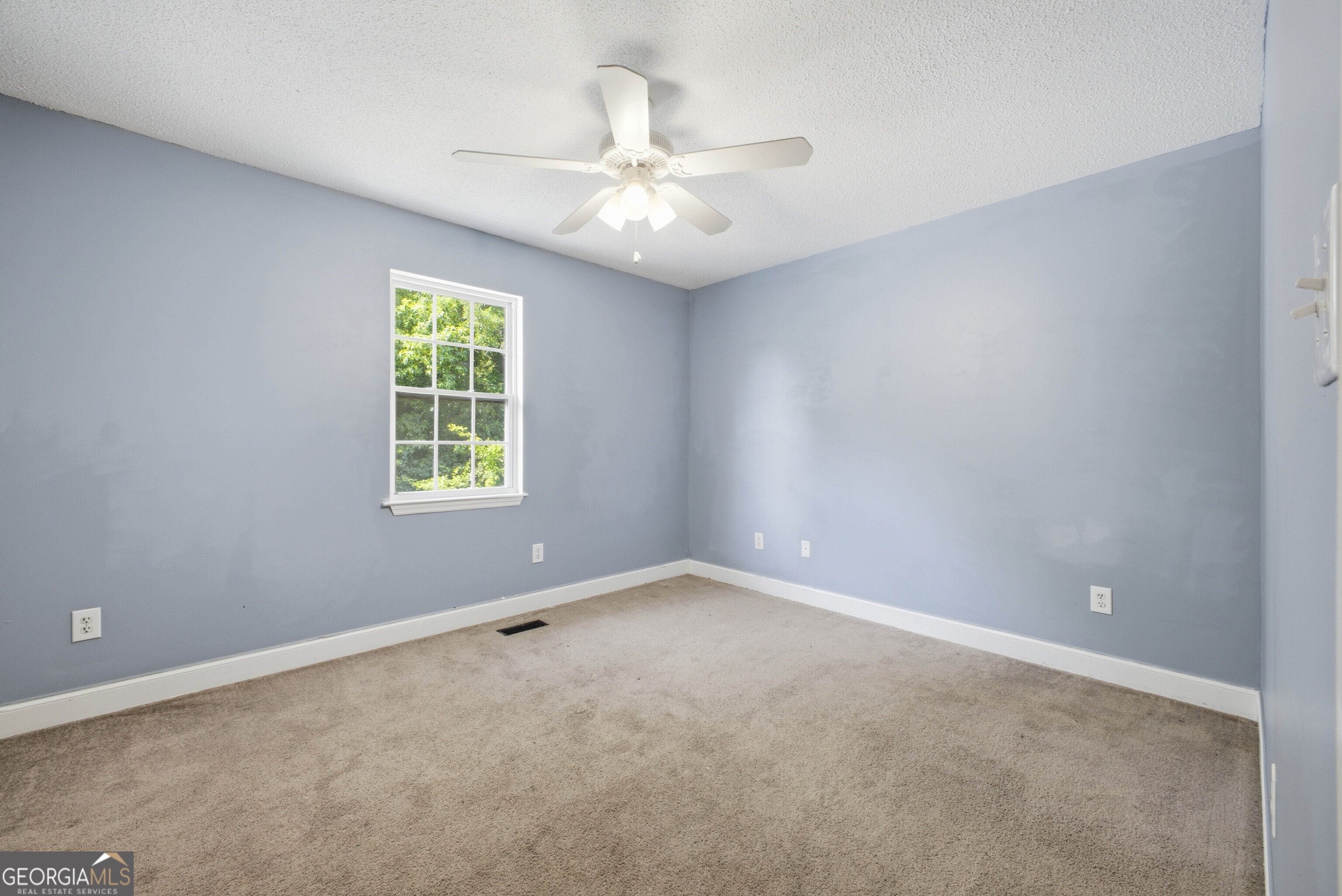 201 Briarwood Circle Property Photo 17