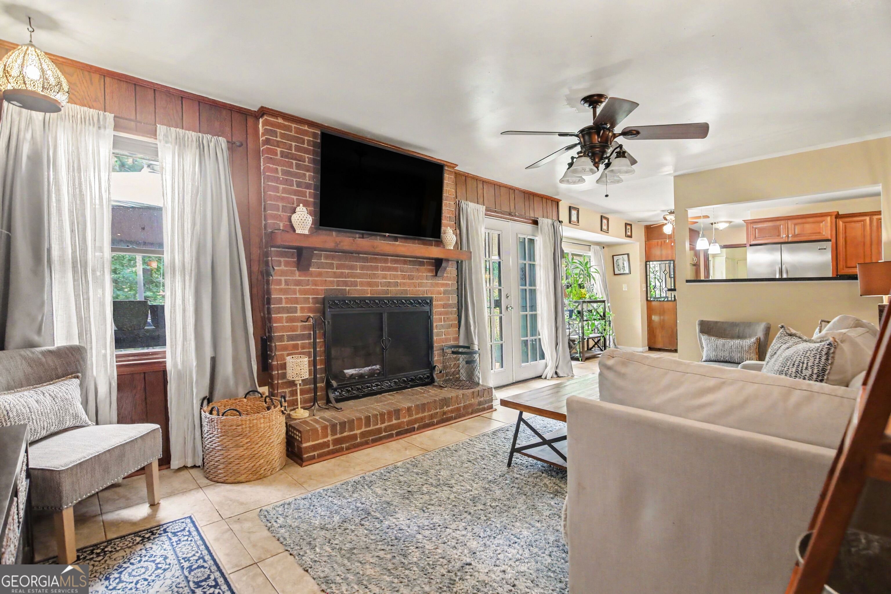 779 Pinehurst Drive Property Photo 3
