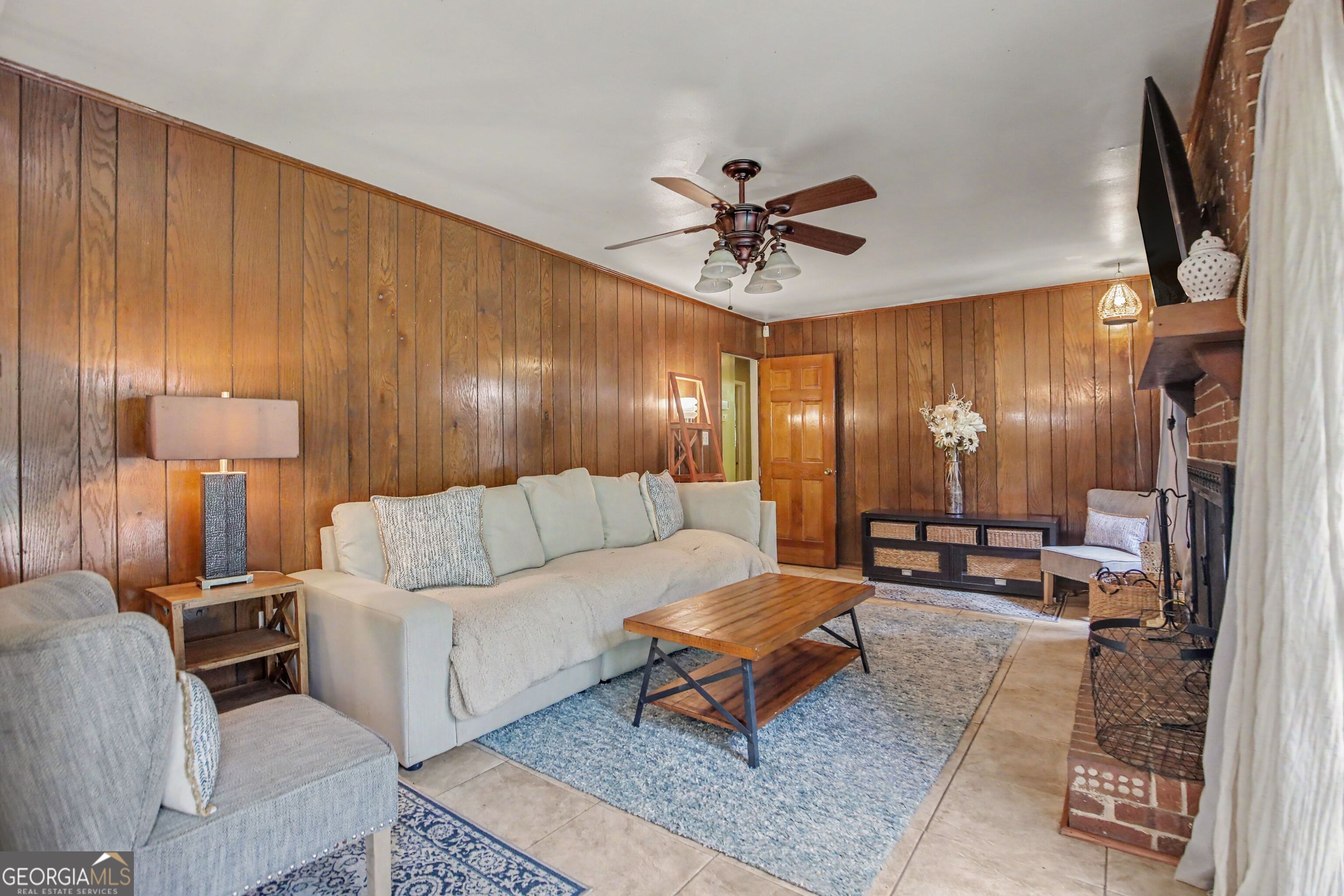 779 Pinehurst Drive Property Photo 4