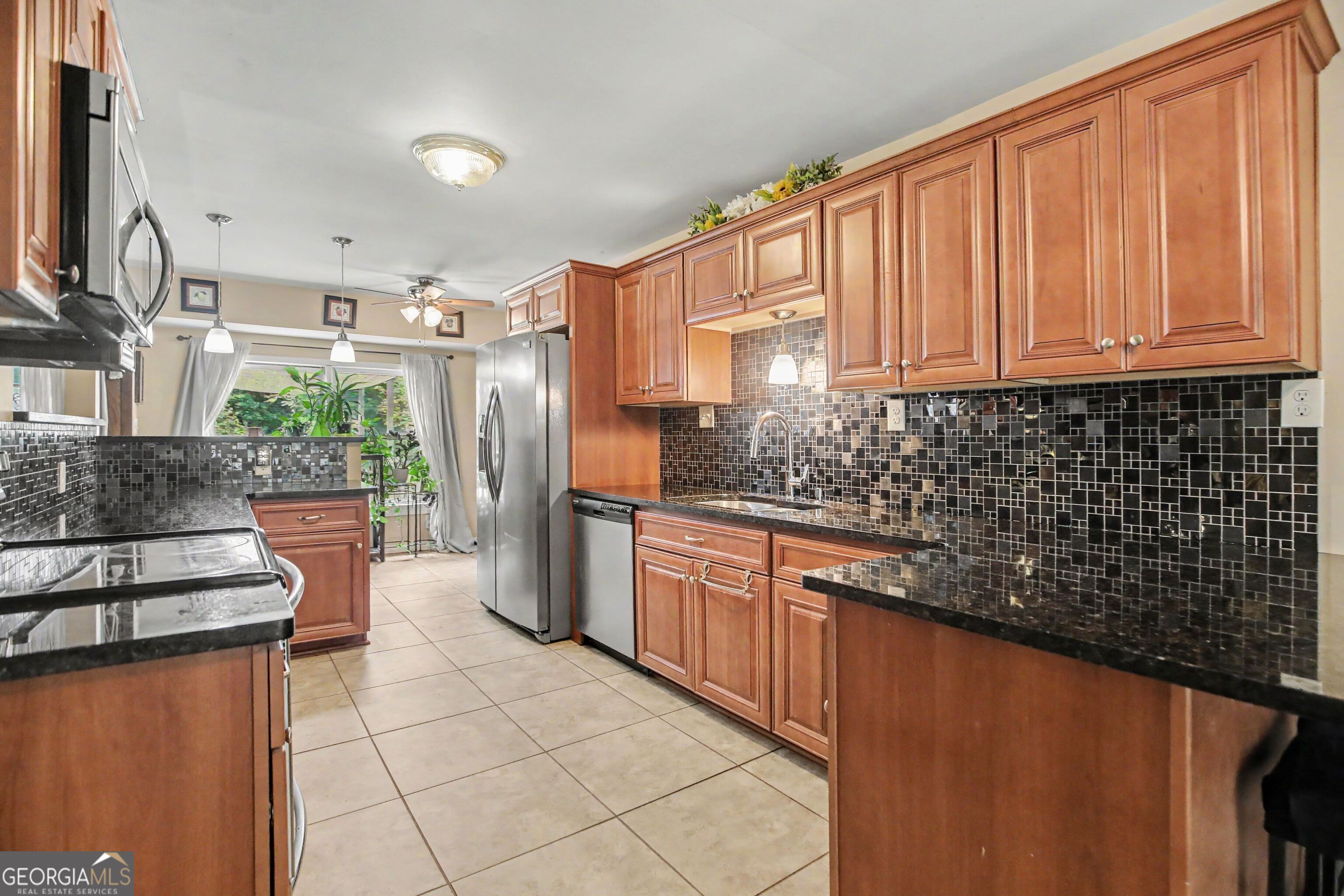 779 Pinehurst Drive Property Photo 6