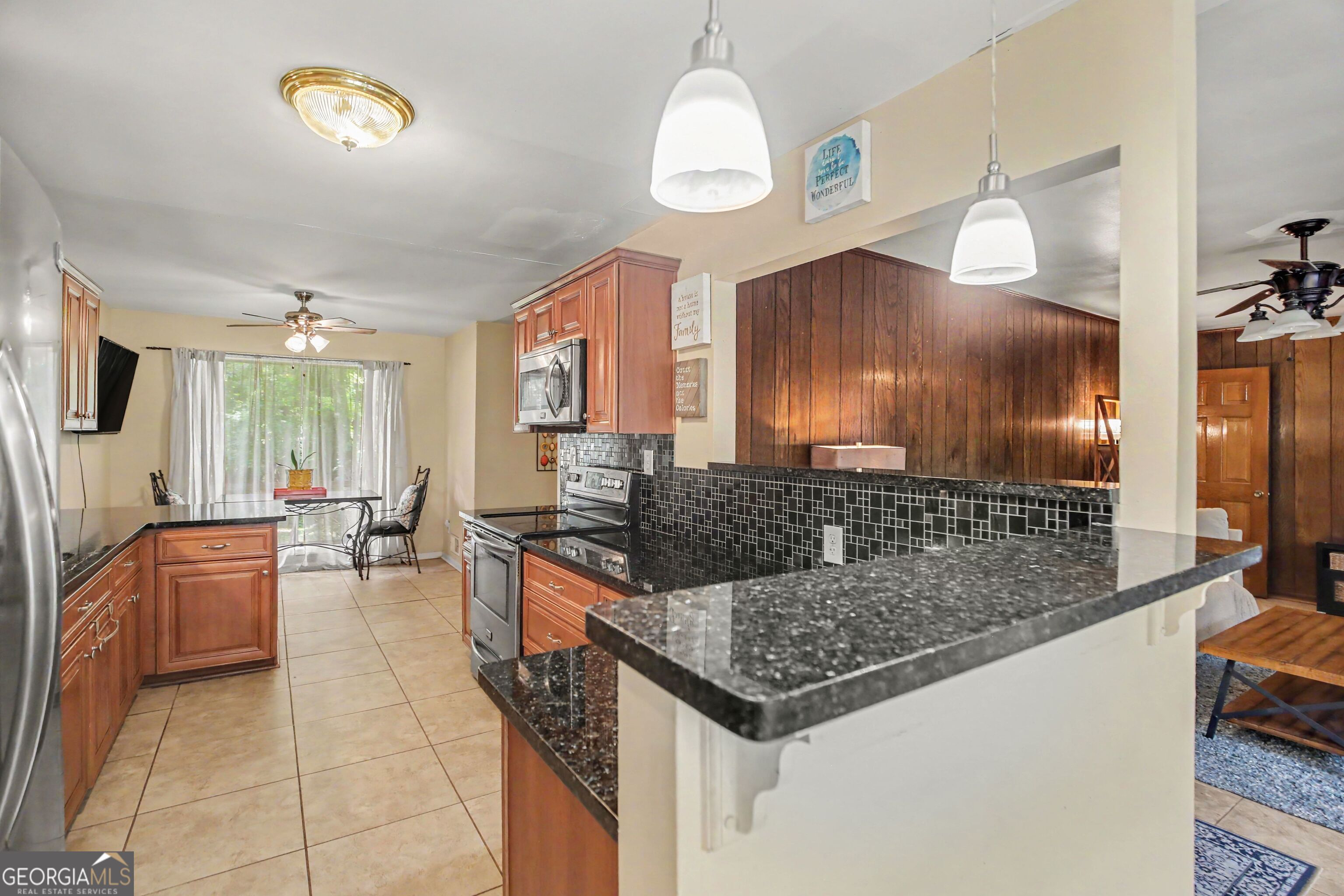 779 Pinehurst Drive Property Photo 7