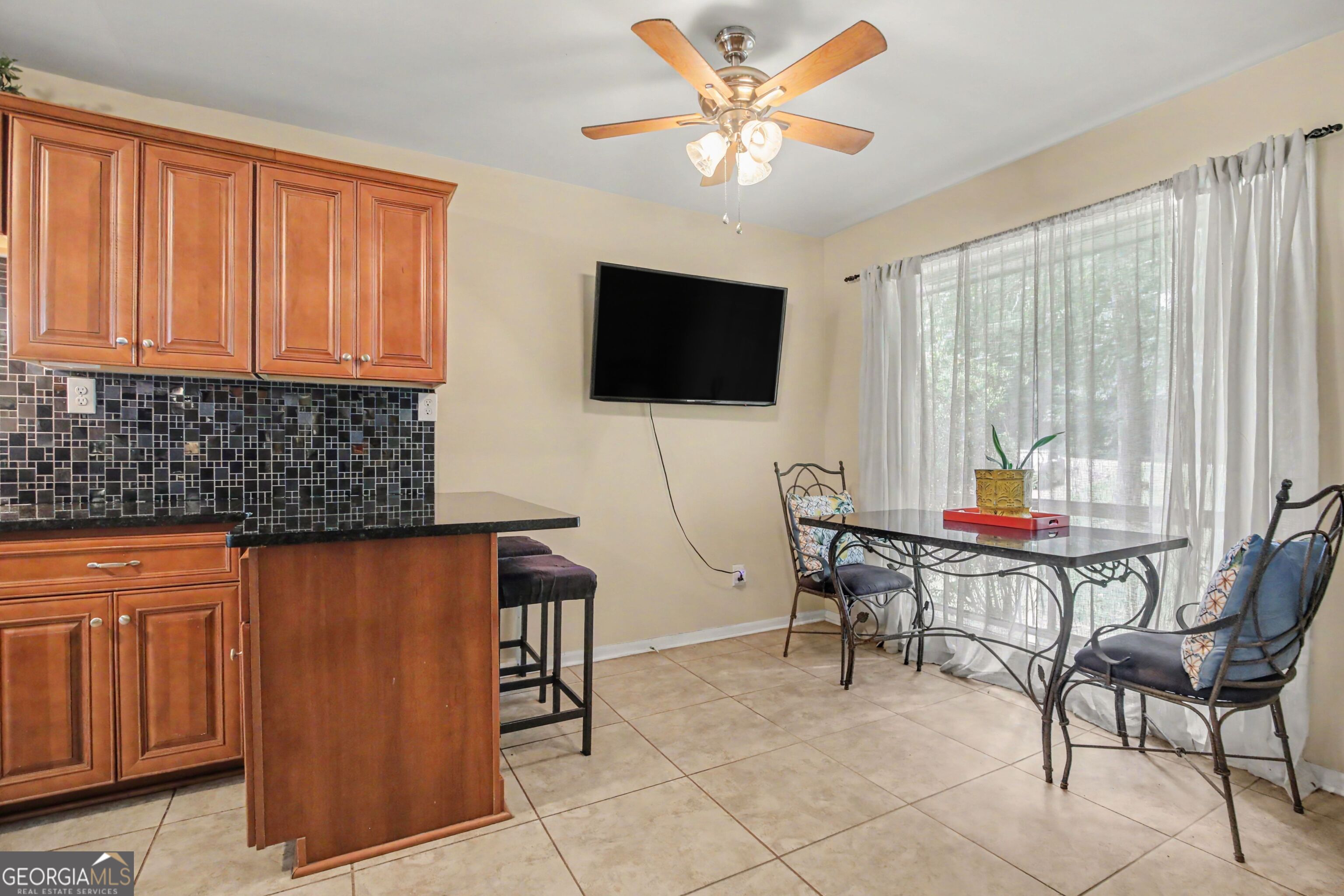 779 Pinehurst Drive Property Photo 10