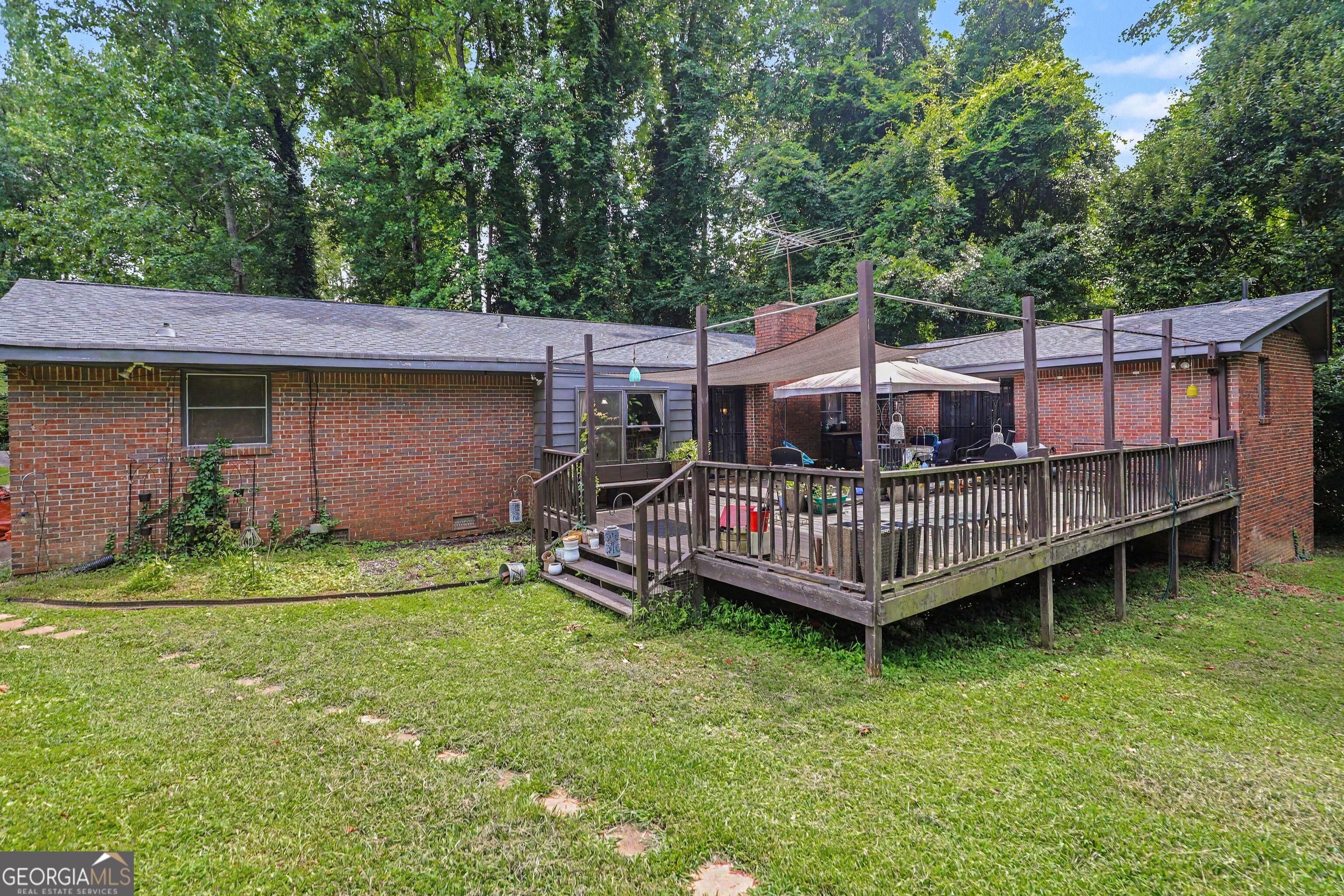 779 Pinehurst Drive Property Photo 27