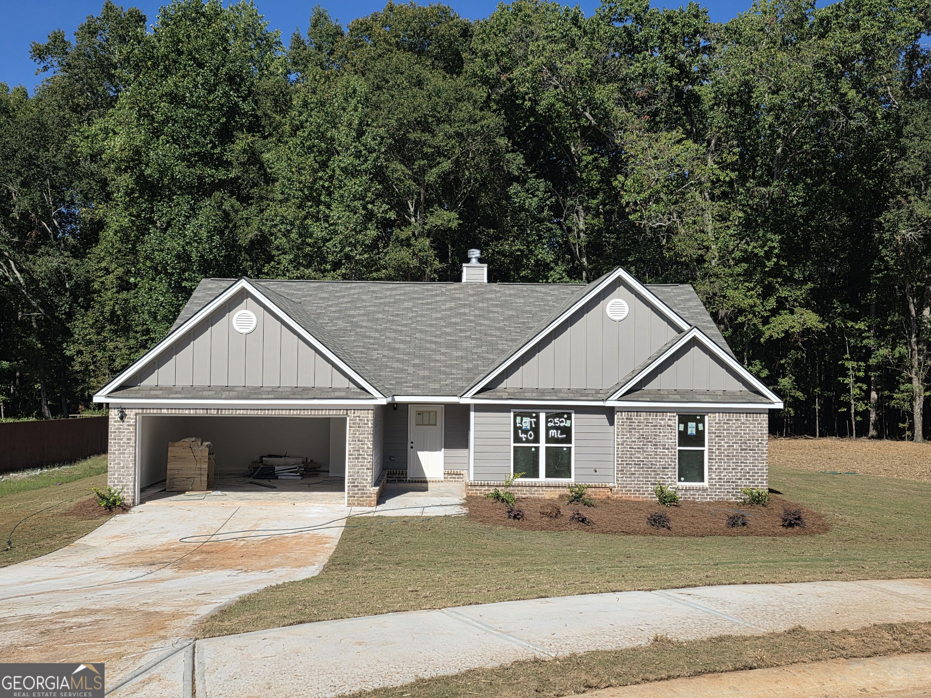 252 Windrow Trail # 40 Property Photo 1